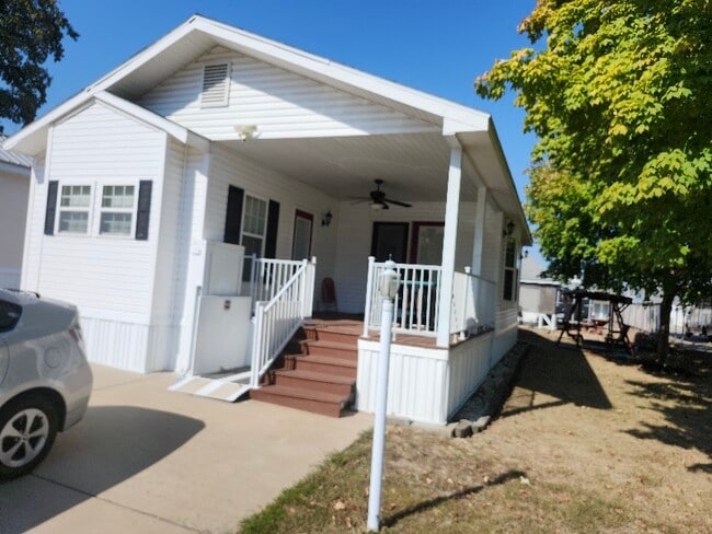 property at 174 Forest Park Ln