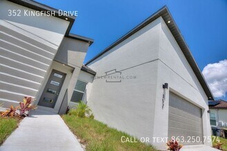 352 Kingfish Dr in Poinciana, FL - Foto de edificio - Building Photo