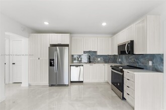 14530 SW 261st Terrace in Princeton, FL - Building Photo - Building Photo