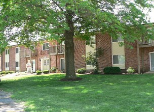 Yorktowne Apartments in St. Louis, MO - Building Photo - Building Photo