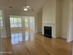 1052 Stonebridge Ln in Leland, NC - Foto de edificio - Building Photo