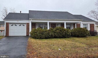 10 Gardenbrook Ln in Willingboro, NJ - Building Photo