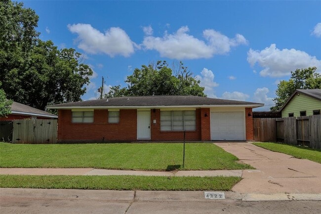 property at 4322 Tavenor Ln