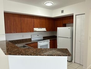 17602 NW 25th Ave in Miami Gardens, FL - Building Photo - Building Photo