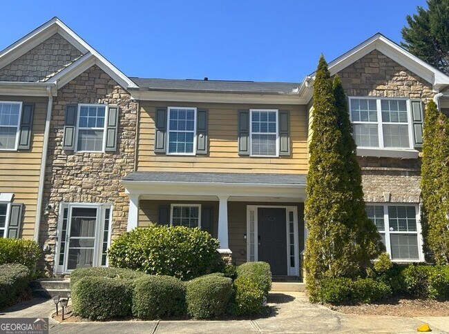 property at 585 McWilliams Rd SE