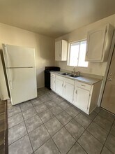 208 W 1st St-Unit -208 W. 1st Apt. C in Pittsburg, KS - Building Photo - Building Photo