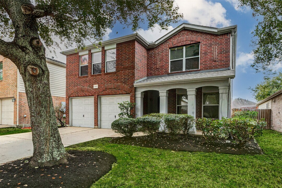 18327 Atasca Wds Trce in Humble, TX - Building Photo