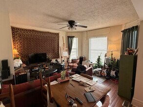 305 E Maxwell St, Unit #1 in Lexington, KY - Building Photo - Building Photo