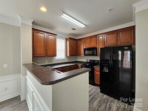 8728 Arbor Creek Dr in Charlotte, NC - Building Photo - Building Photo