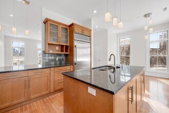 1 REGENCY Pl in Weehawken, NJ - Building Photo - Building Photo