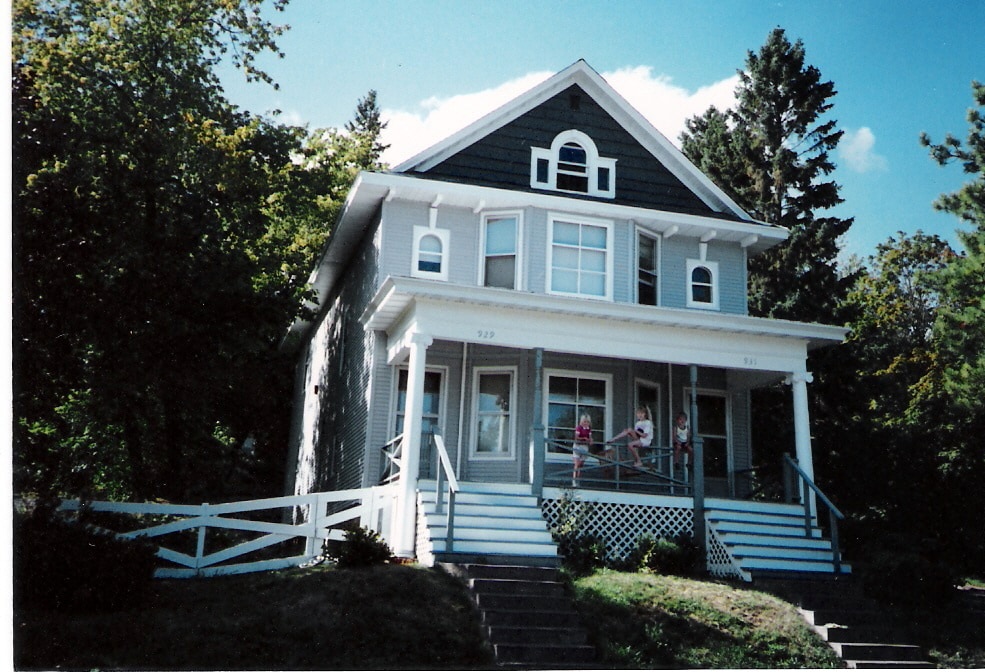 929 E 6th St in Duluth, MN - Building Photo