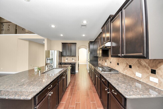 27419 Canyon Reach Dr