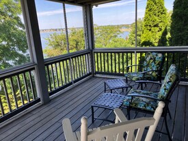 240 Narragansett Ave in East Providence, RI - Building Photo