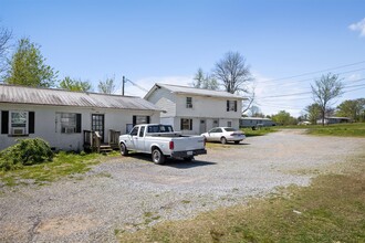 410 Sunnyside Ave in Englewood, TN - Building Photo - Building Photo