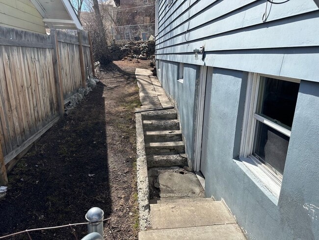 328 N 7th St in Klamath Falls, OR - Building Photo - Building Photo