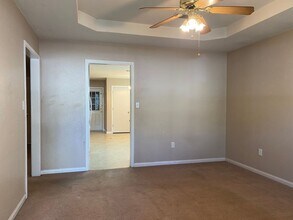 1012 N Beal St in Belton, TX - Building Photo - Building Photo