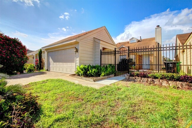 11842 Spring Grove Dr