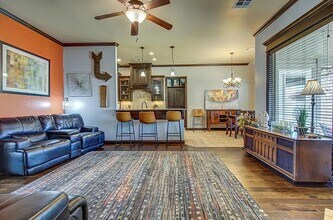 7705 Harold Dr in Yukon, OK - Building Photo - Building Photo