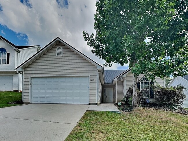 1470 Isleworth Cir