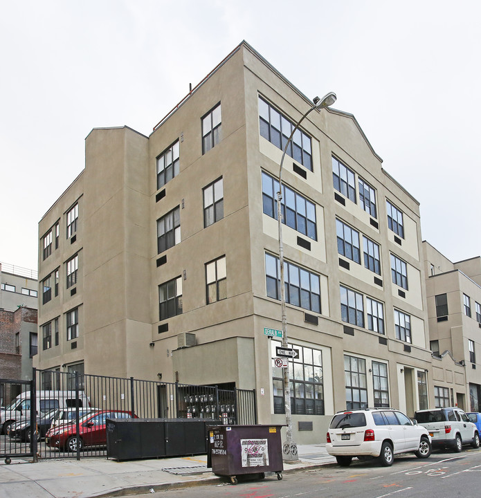 Aviary Lofts in Brooklyn, NY - Foto de edificio