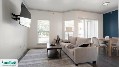 19275 Stone Oak Pkwy in San Antonio, TX - Building Photo - Building Photo