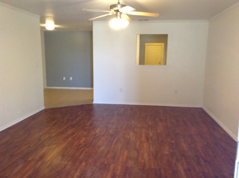 523 N Clinton Ave in Lubbock, TX - Building Photo