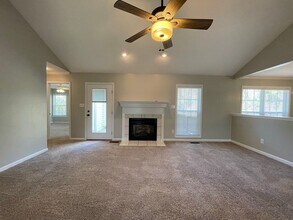 224 Newport Drive in Jacksonville, NC - Building Photo - Building Photo