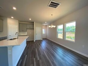 908 Clearhaven Ln in Fuquay Varina, NC - Building Photo - Building Photo