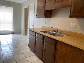 609 Walker Rd in Jackson, TN - Building Photo - Building Photo