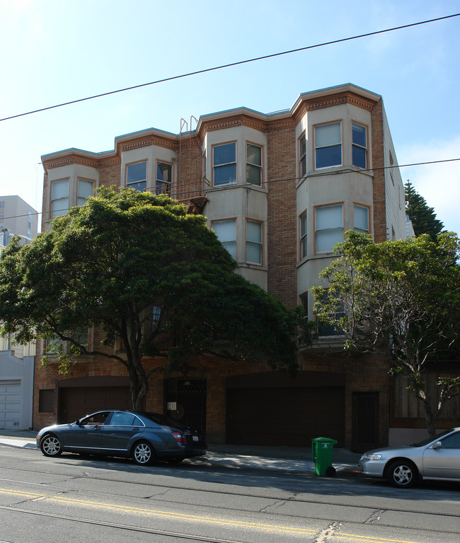 225 Irving St in San Francisco, CA - Building Photo - Building Photo