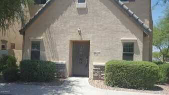 14039 W Country Gables Dr in Surprise, AZ - Building Photo
