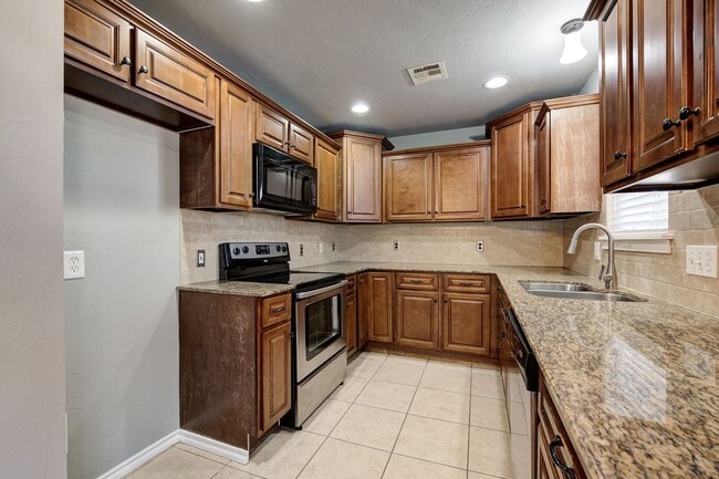 property at 7312 SE 15th St