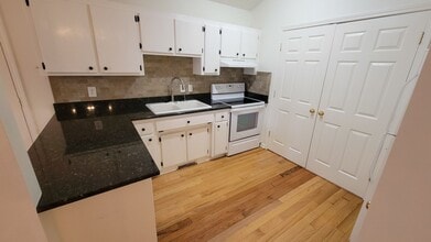 7 Wooddale Ct in Simpsonville, SC - Building Photo - Building Photo