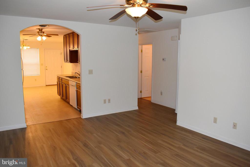 2725 Roosevelt Dr in Chambersburg, PA - Building Photo