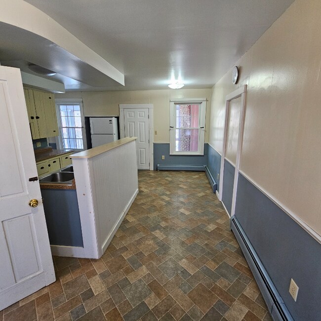 6149 Memorial Dr-Unit -4 in Lyndon, VT - Building Photo - Building Photo