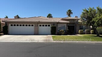 80655 Philadelphia Ave in Indio, CA - Building Photo