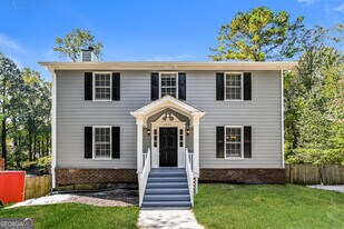 2871 Quinbery Dr in Snellville, GA - Building Photo