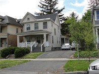 868 Sumner Ave in Syracuse, NY - Foto de edificio - Building Photo