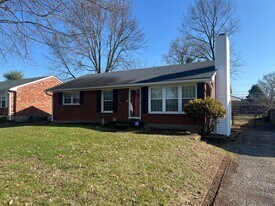 3323 Dean Dr in Louisville, KY - Building Photo