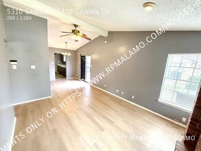 5310 Gawain Dr in San Antonio, TX - Foto de edificio - Building Photo