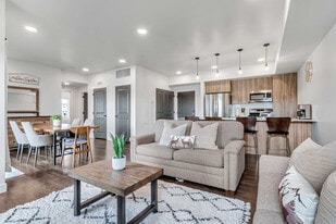 6523 Serviceberry Dr in Park City, UT - Building Photo