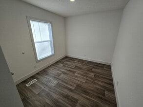 142 Terri Ln in Mankato, MN - Building Photo - Building Photo