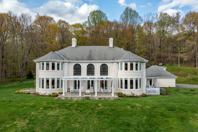 60 Good Hill Rd in Roxbury, CT - Building Photo - Building Photo