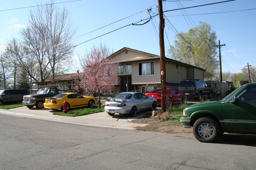 4115 W 74th Ave in Westminster, CO - Building Photo