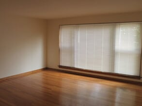 10519 S Artesian Ave in Chicago, IL - Building Photo - Building Photo