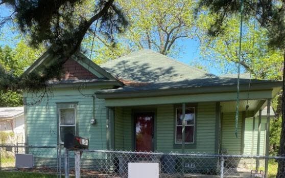 property at 1750 Maple Ave