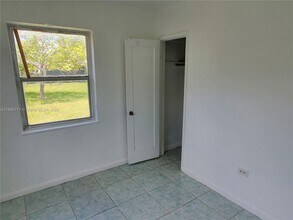 1240 NE 143rd St in North Miami, FL - Building Photo - Building Photo