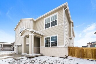 9241 Rifle St in Commerce City, CO - Building Photo - Building Photo