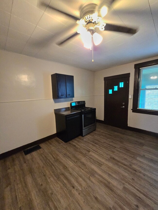 3931 Bell St in Erie, PA - Foto de edificio - Building Photo