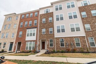 108 Lawndale Dr in Bowie, MD - Building Photo